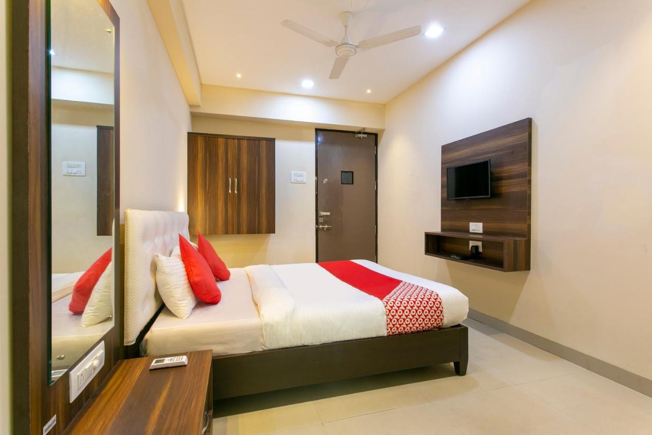 Oyo 62220 Hotel Stay Inn Kalyān Exterior foto