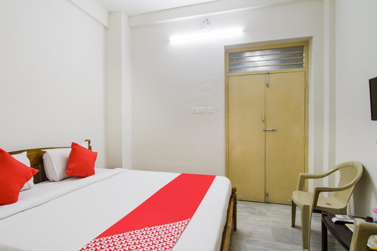 Oyo 62220 Hotel Stay Inn Kalyān Exterior foto