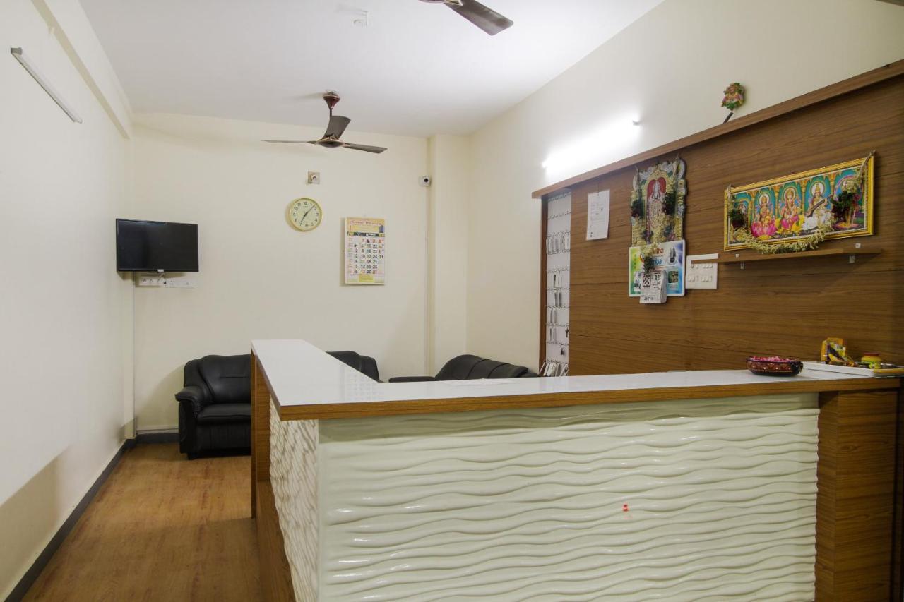 Oyo 62220 Hotel Stay Inn Kalyān Exterior foto